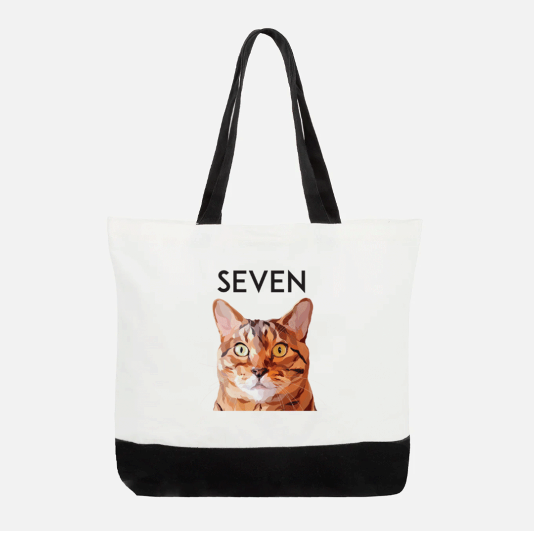 Personalized tote bags featuring custom pet portraits by Dogartco.